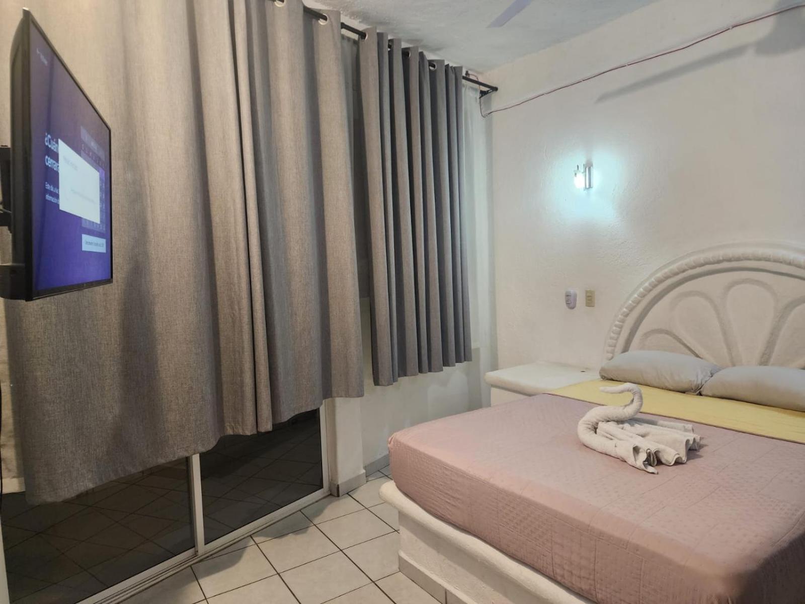 1 Bedroom Apt With Ac , Tv , Wi-Fi Near Dt And Beach Сіуатанехо Екстер'єр фото